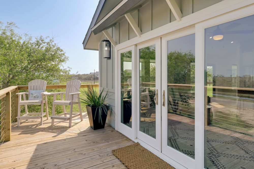3 Mi to Rockport Beach: Home Near Aransas Bay