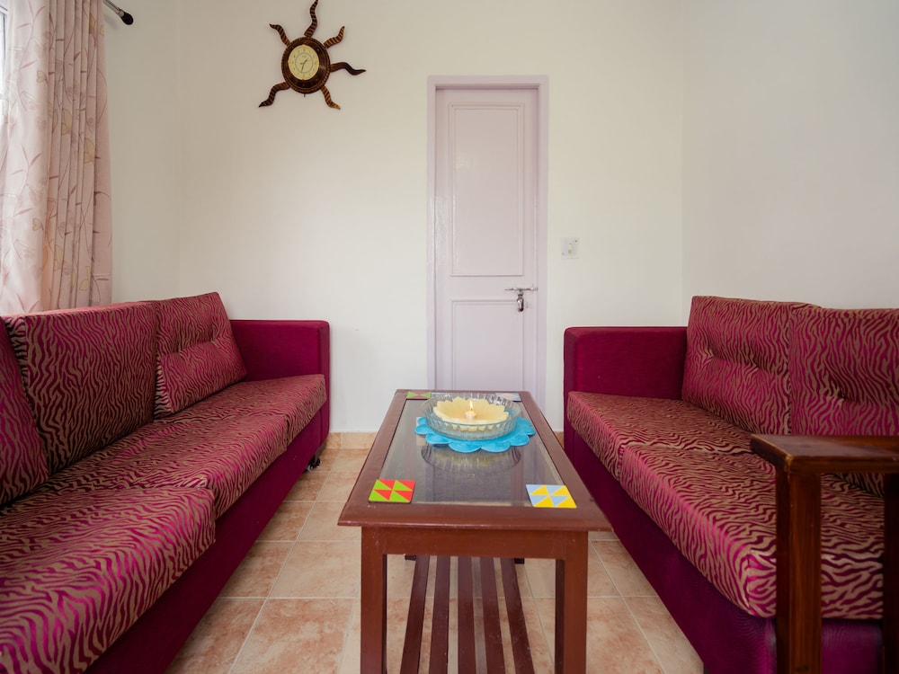 OYO 14133 Home Oak Cottage 1BHK Kempty Road