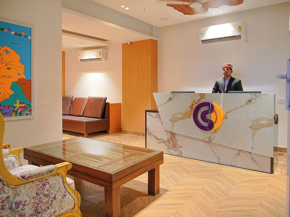Click Hotel Bhuntar,Kullu-Bhuntar Airport