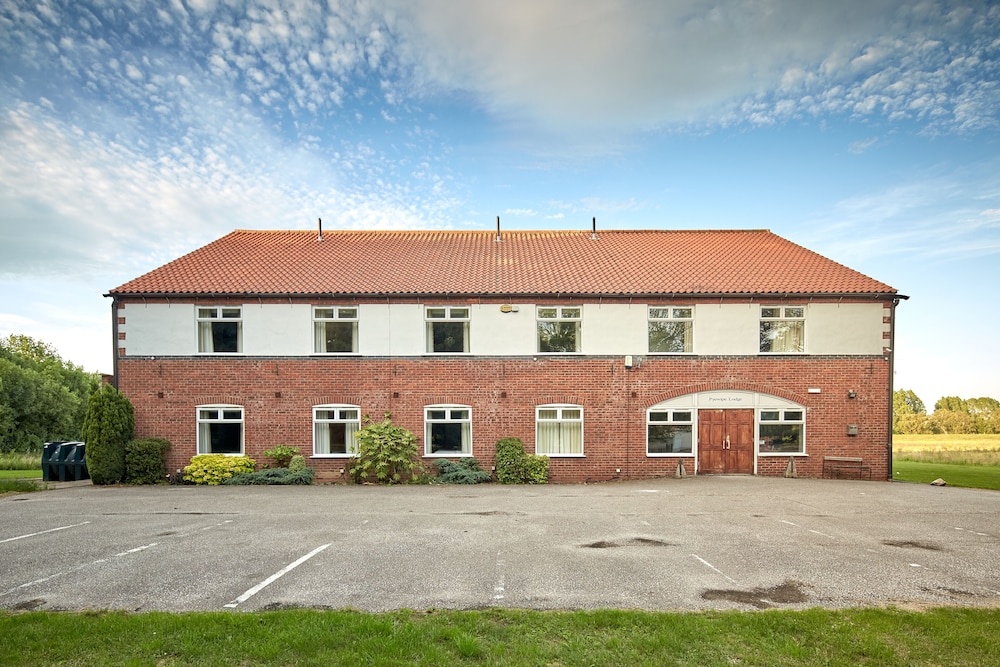 Pyewipe Lodge Hotel