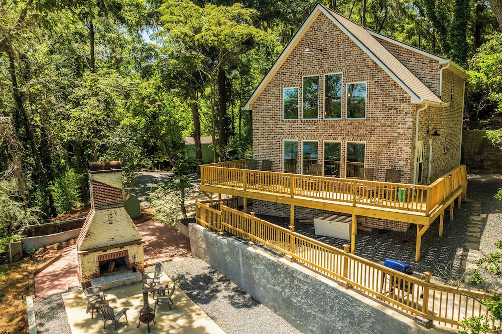 Brand-new Perry House w/ Kayaks & Lake Access view 5