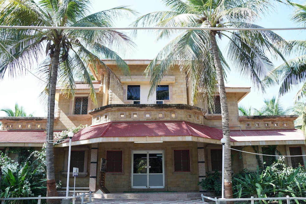 Stay Guru Resort Farm Villa