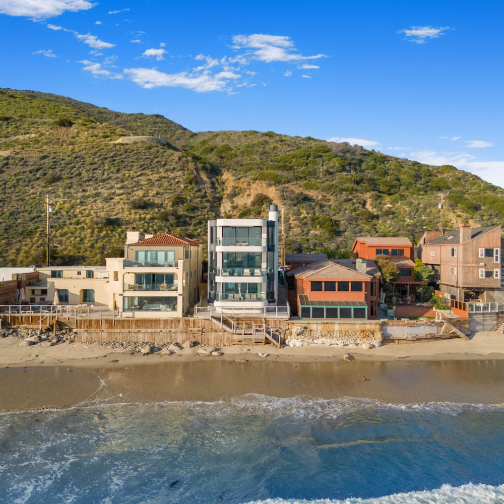 Malibu Oasis in Topanga view 3