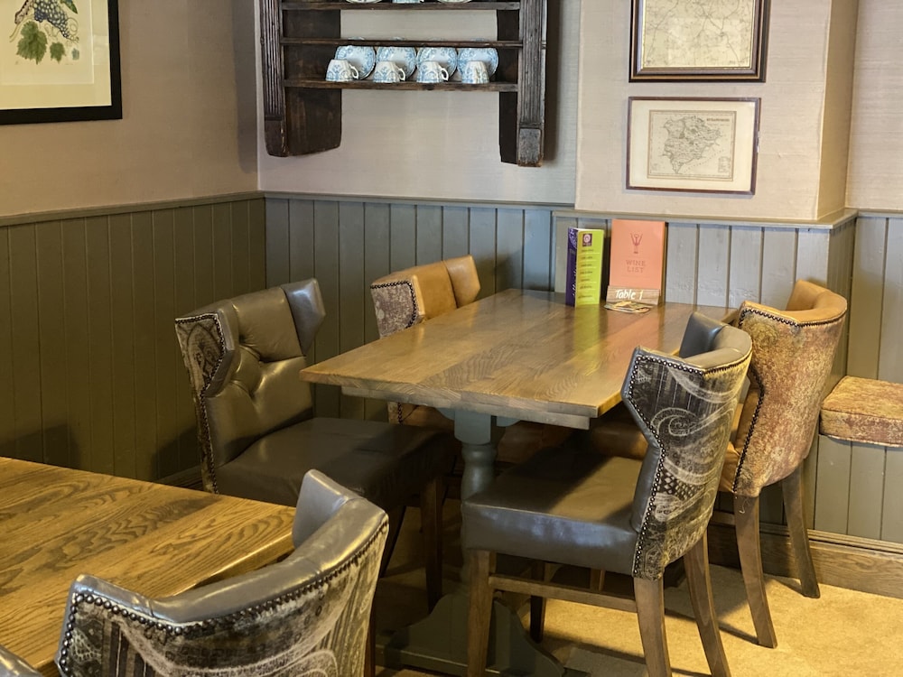 Burlton Inn