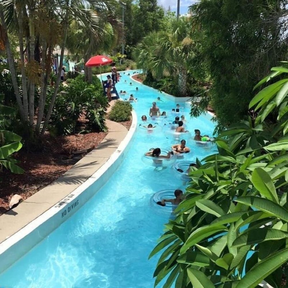 Seahorse Cove - Pool, Gulf Access & Tiki Bar 3 Bedroom Home