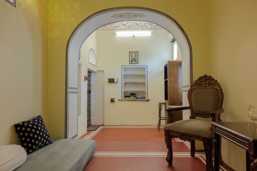Jeevan Haveli Heritage Hotel And Museum
