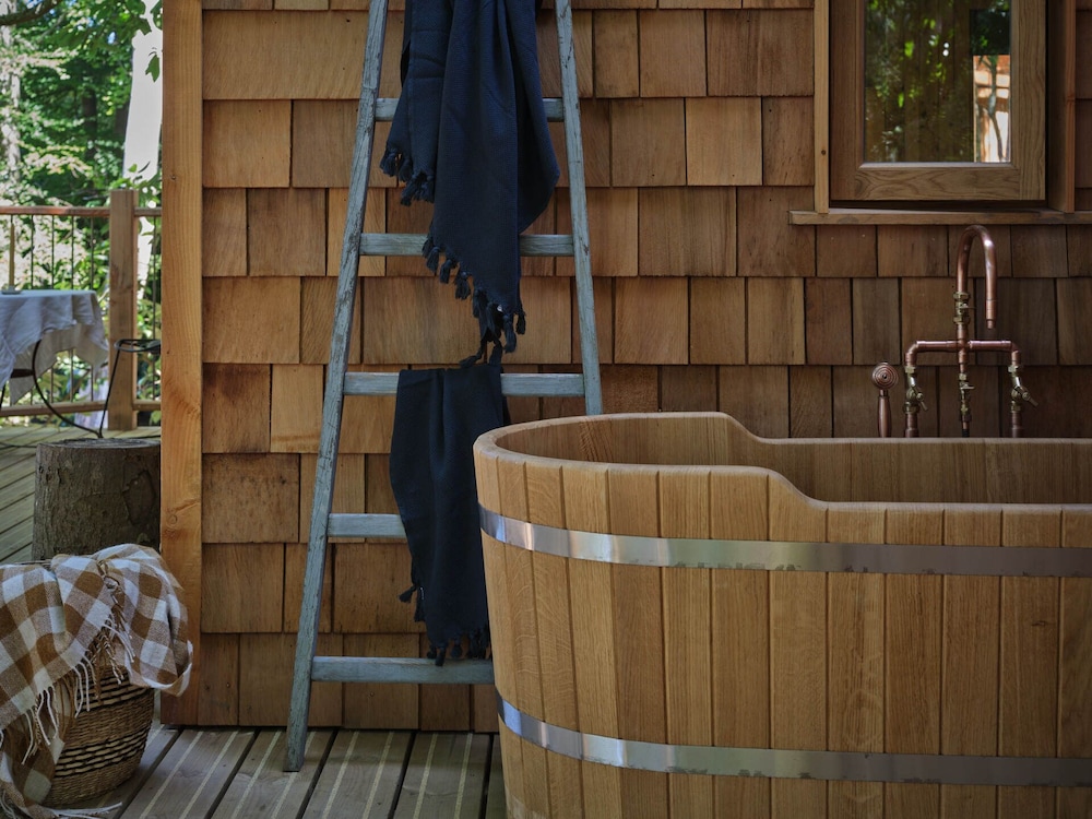 Tree House Retreats view 5