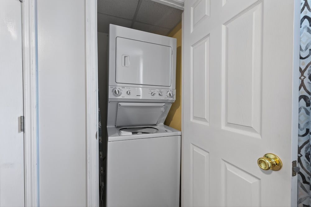 Coastal Retreat Steps From Private Beach 2 Bedroom Apts