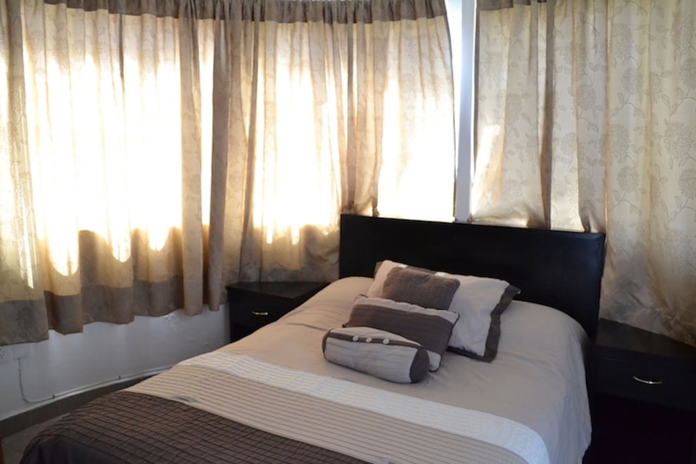 La Aurora Hotel like Home
