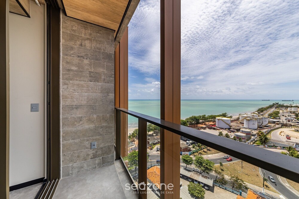 NWTs - Estúdios com Vista Lateral Mar