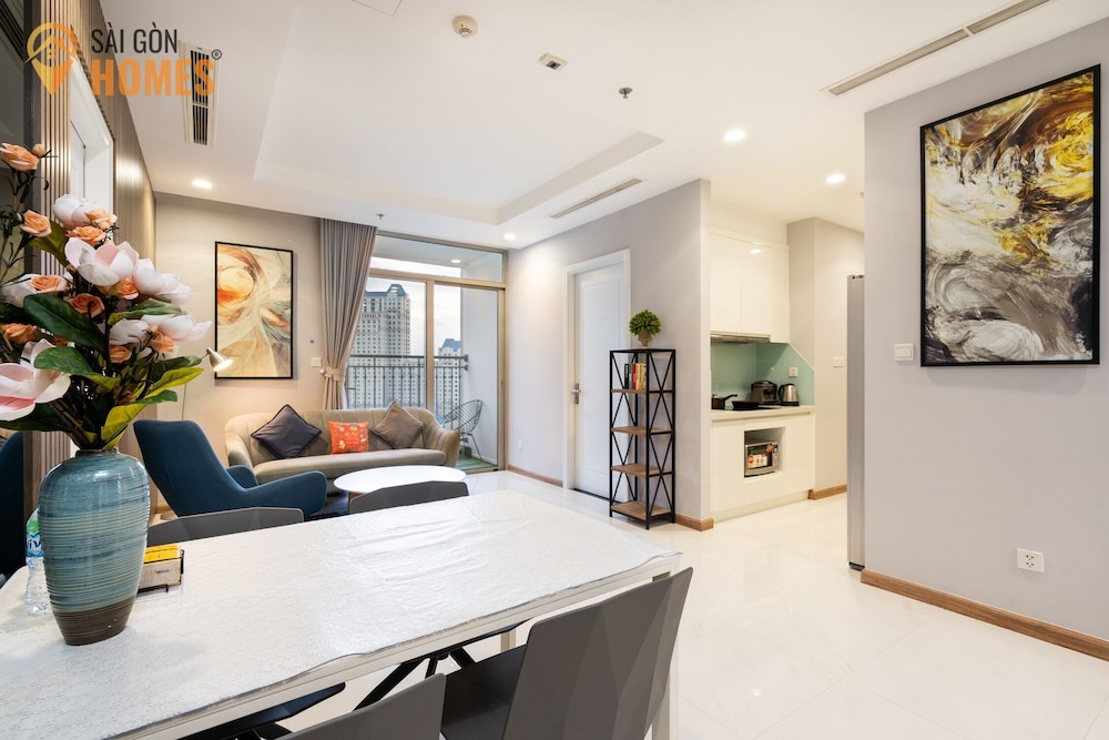 Landmark Apartment in Vinhomes Central Park