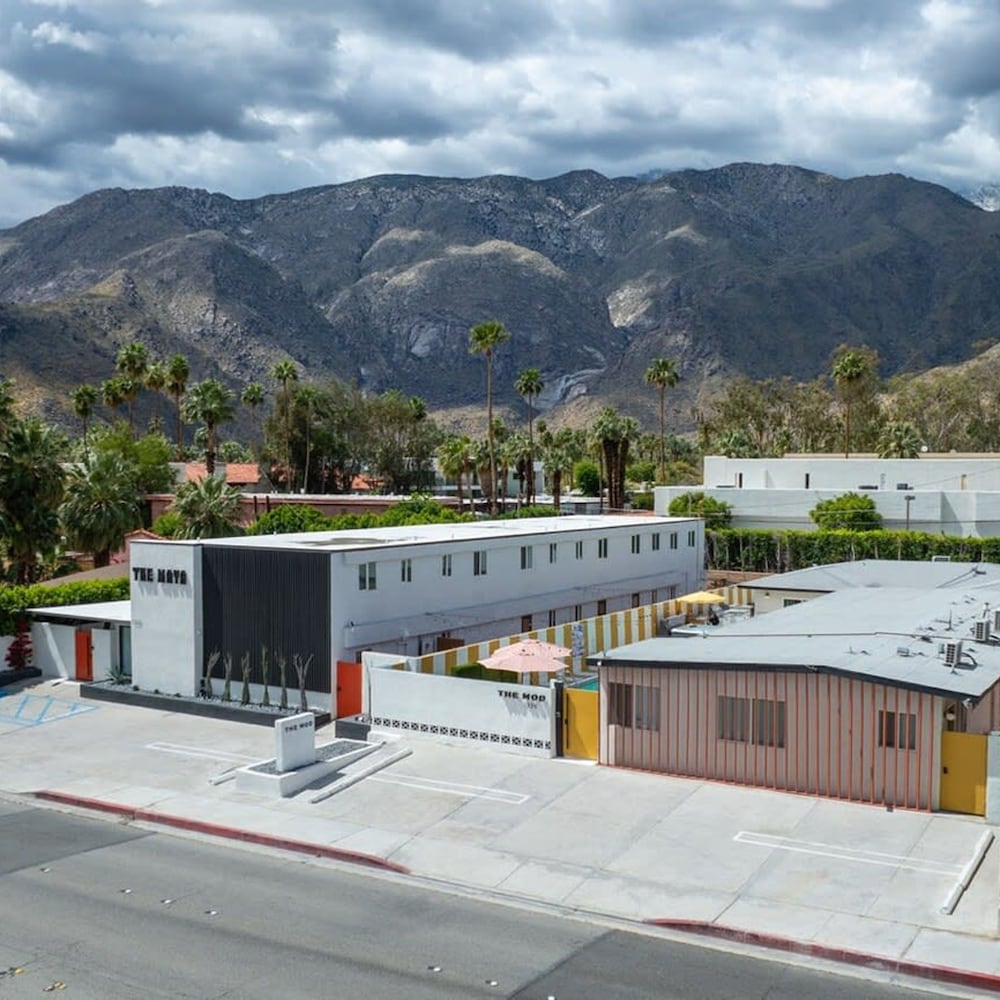 Palm Springs Vacations - Mod Maya Hotel in Palm Springs - Property Image 8