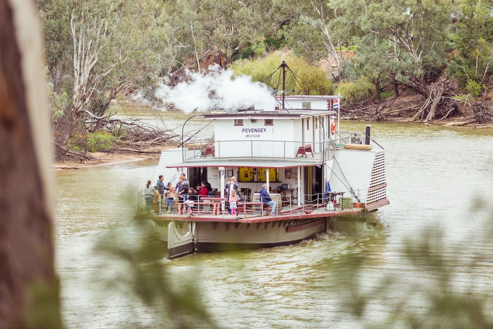 Tindarra Resort