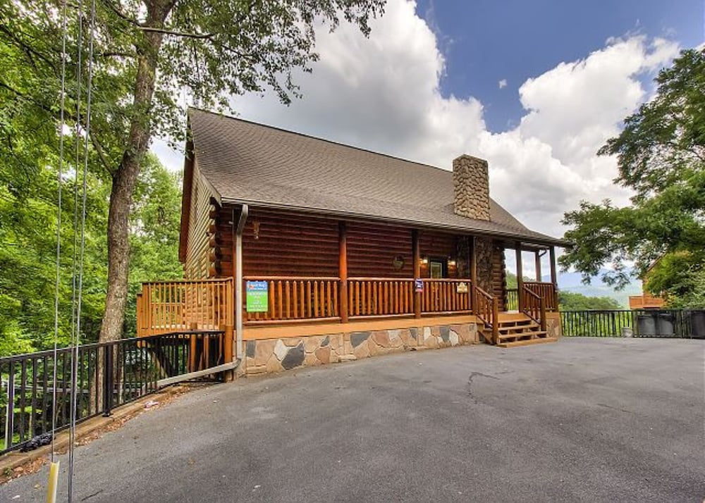 Hillbilly Hilton #525 - main view