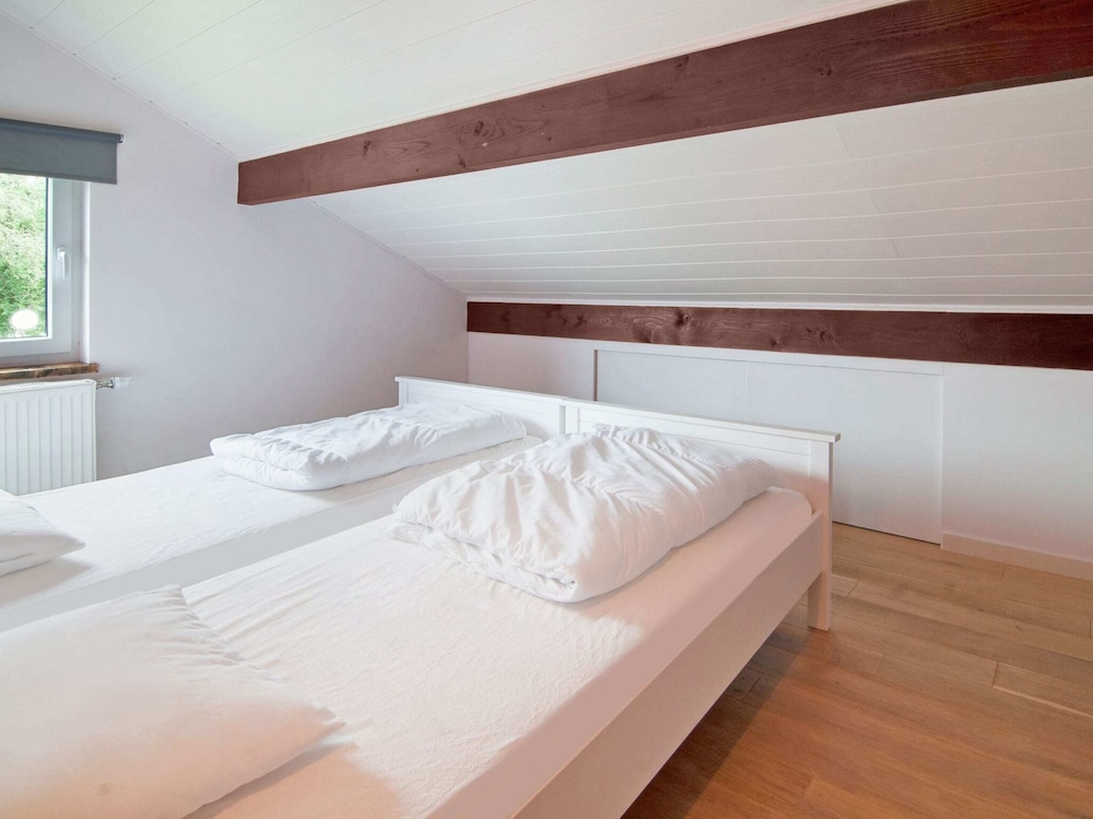 Scenic Stay in Xhoffraix view 5