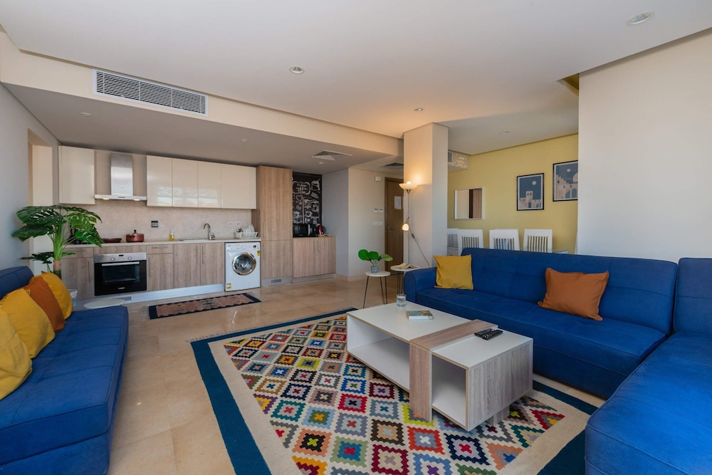 Xuru Stays I Sparky & Summery 2 BDR @ Mangroovy Free Beach & Pool Access