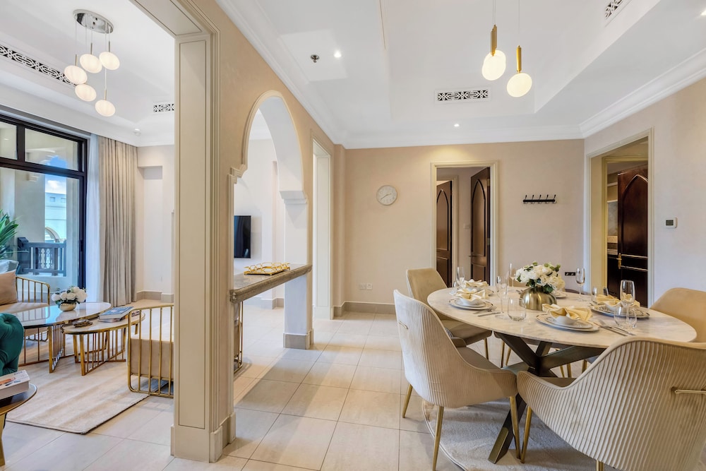 Durrani Homes - Luxe Living at Souk Al Bahar with Burj Khalifa and partial Fountain view