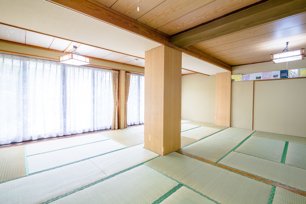 Minshuku Tsukimiya