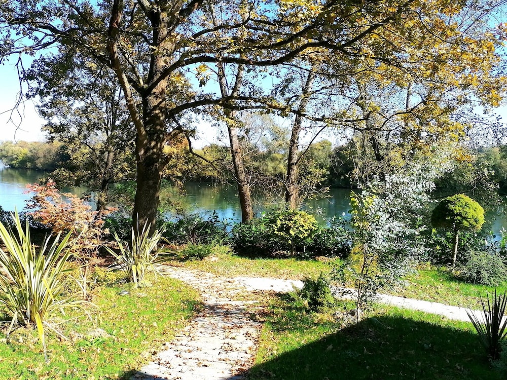 Photo 28