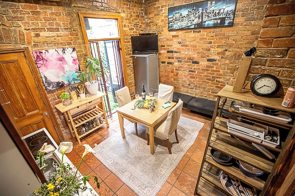 Fitzroy cottage-10pax. 10mins City CBD