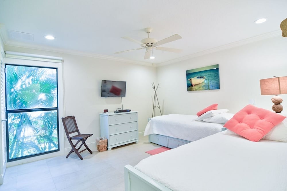 Anna Maria Island Getaway view 4