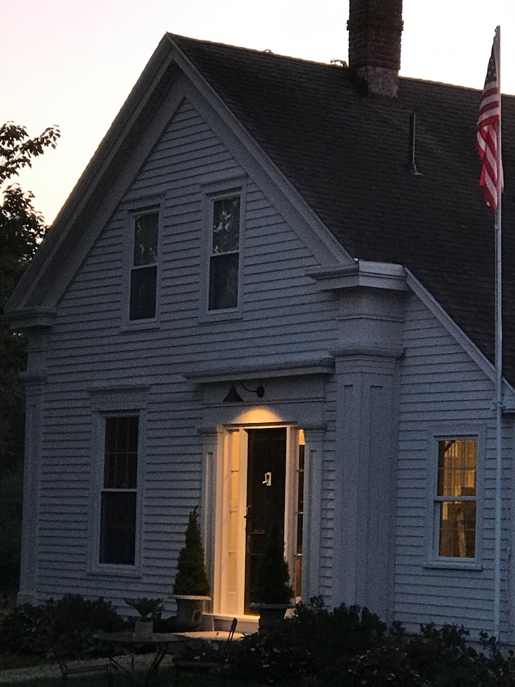 The Orchard House: Inn, Ice Cream, Cafe
