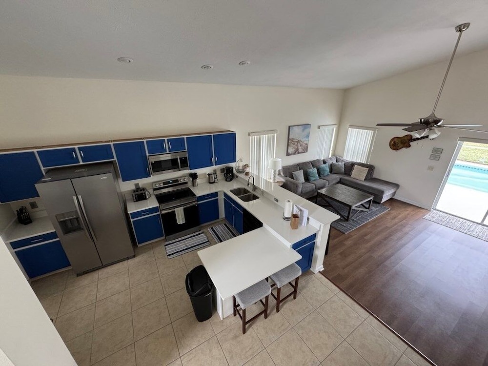 Lakeview Villa 5 Bedroom Home