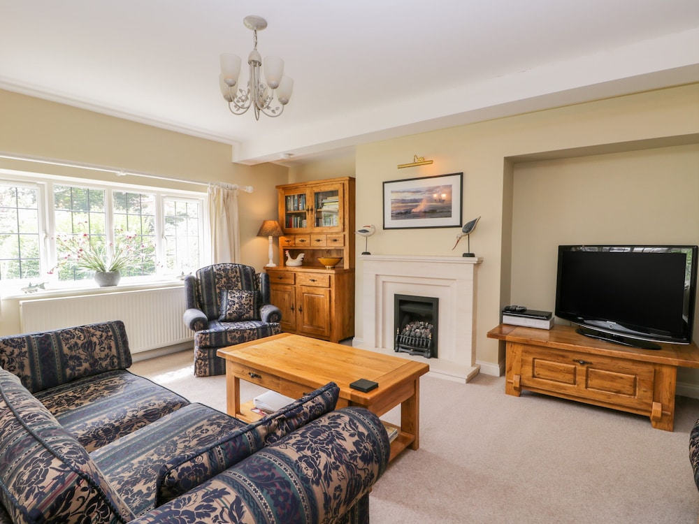 Stakesby House Apartment 1 view 4