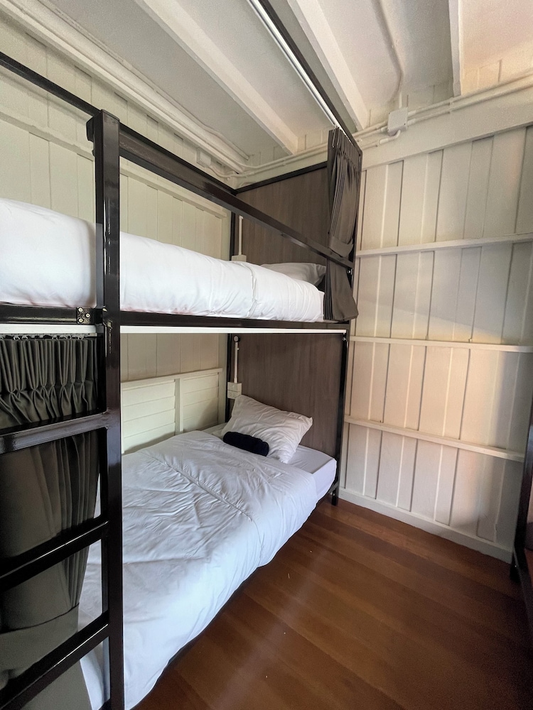 Green Cabin Hostel