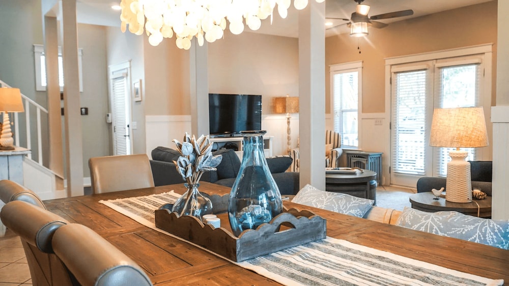 Shell Yeah by Avantstay Seagrove Pet-friendly Private Pool
