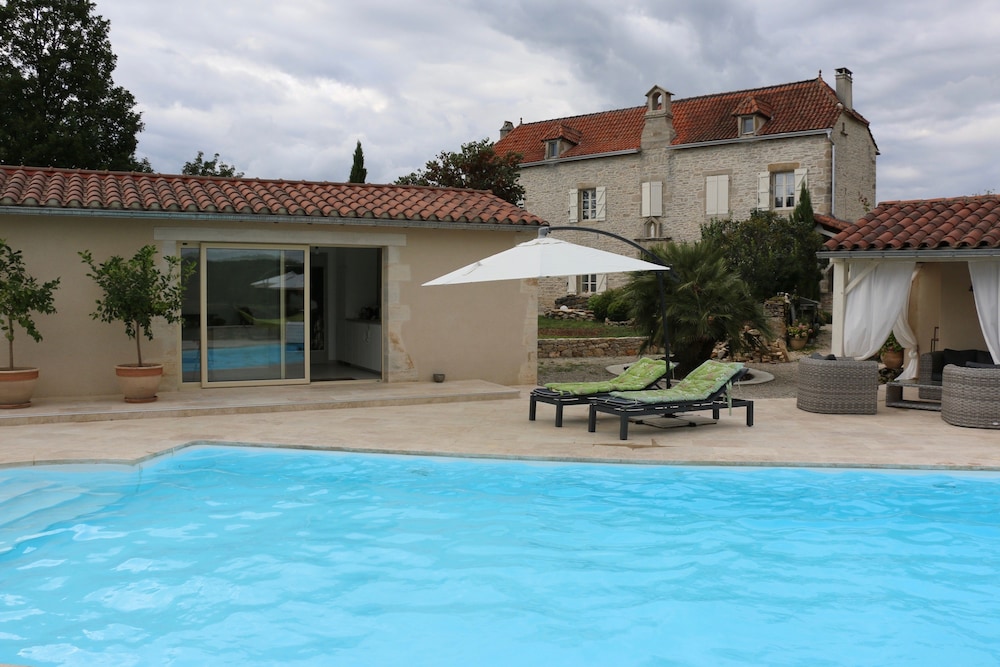 Au Couvent