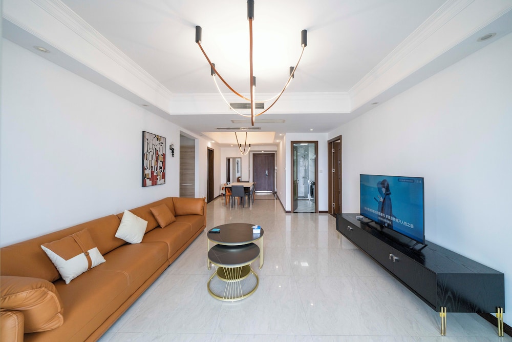 Tyms Xintiandi Elegant 3BR 2BA APT
