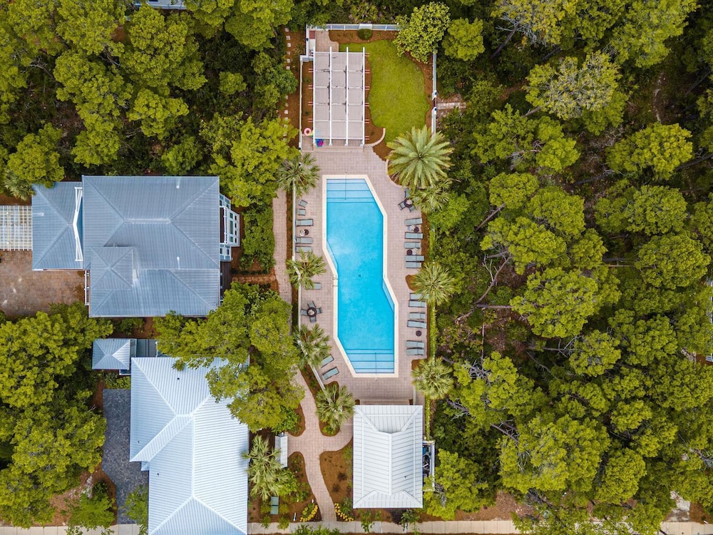 Serendipity by the Sea by Southern Vacation Rentals view 5