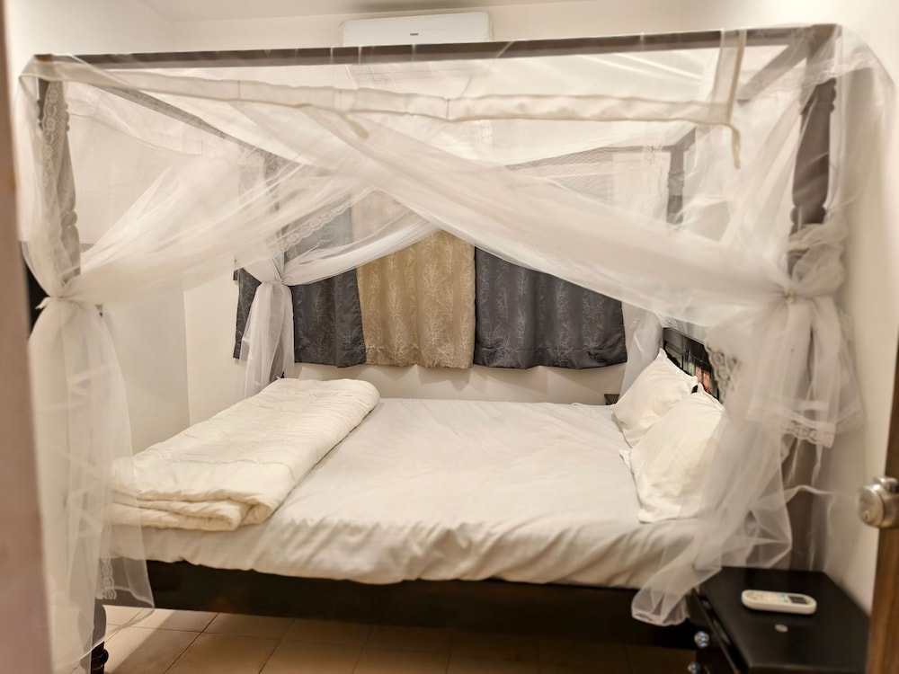 Osho Apartments