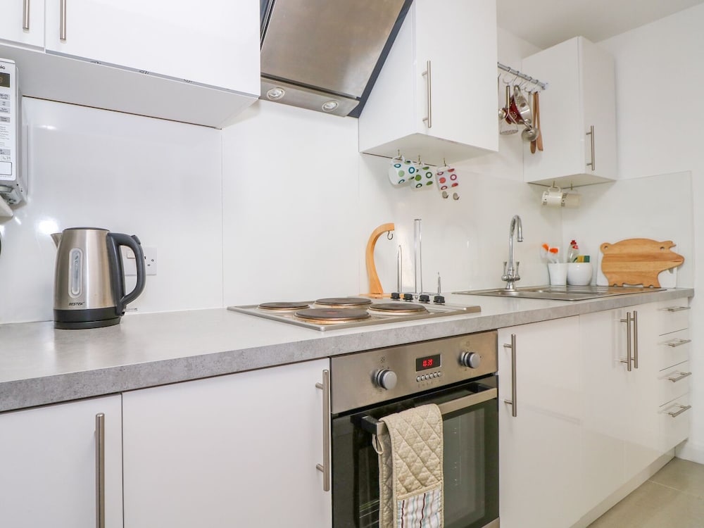 5 Firle Road Annexe view 3
