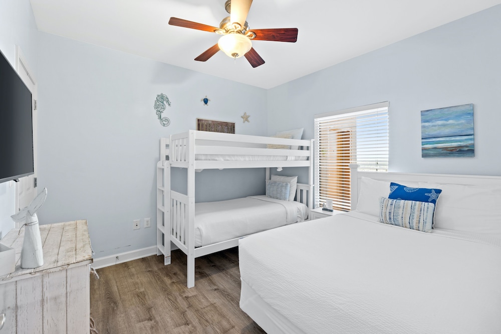 Splash Beach Resort by Panhandle Getaways