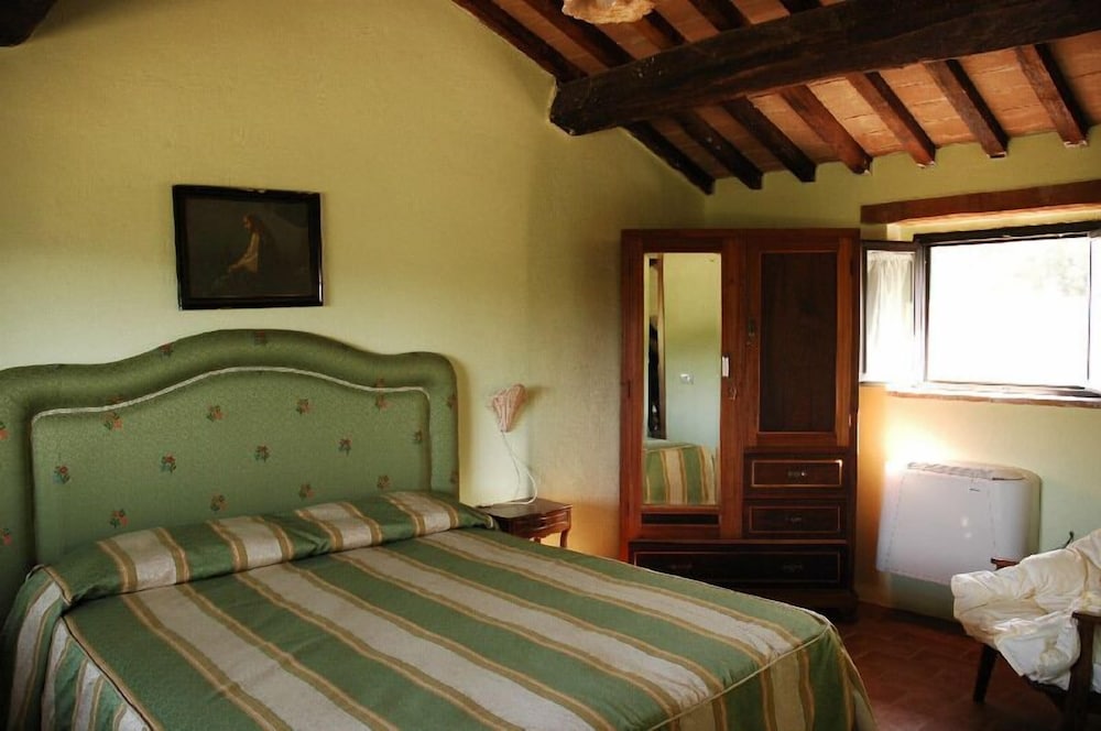 Agriturismo Podere Casetta view 2