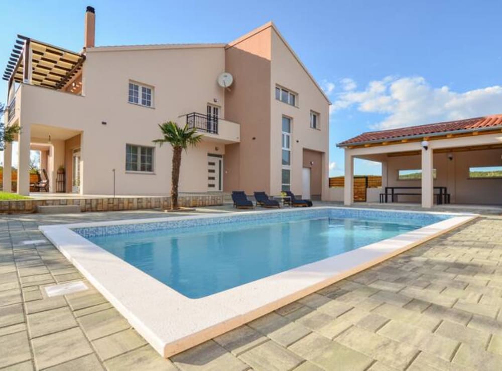 Apartment Villa Troskot