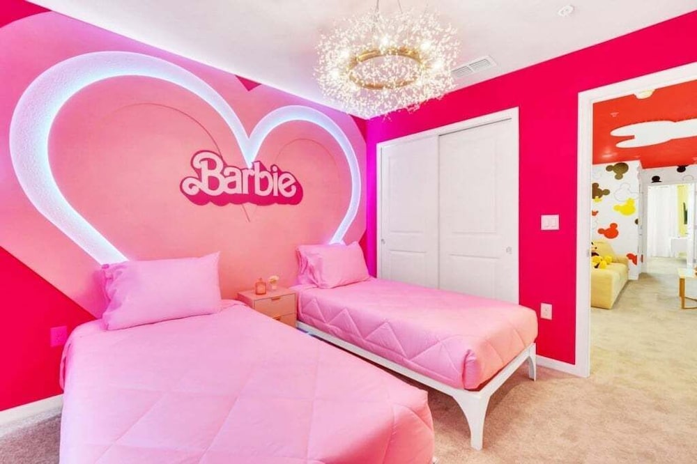 Amazing Theme Rooms Kids Will Love! 5 Bedroom Townhouse