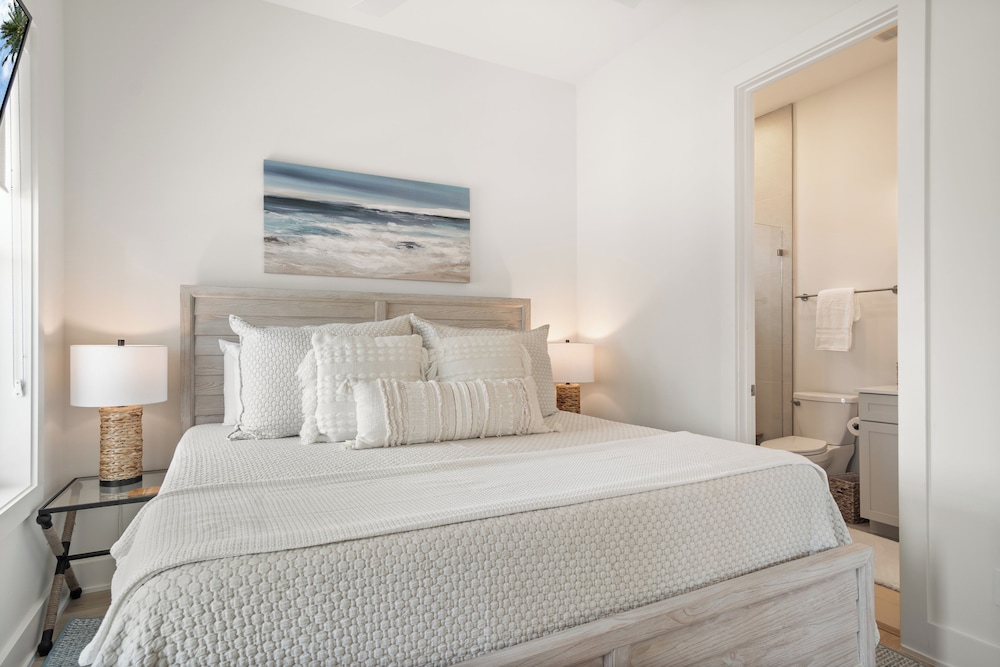 Serenity Shore 305 SOU