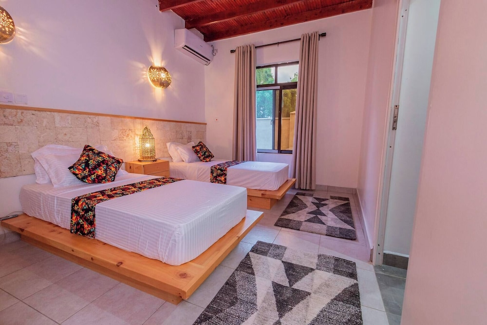 Luxurious Diani Beach Villa With Private Pool