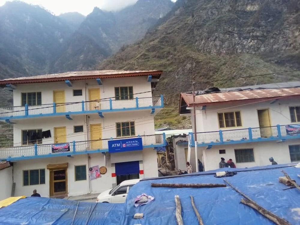 Hotel Ganga shree