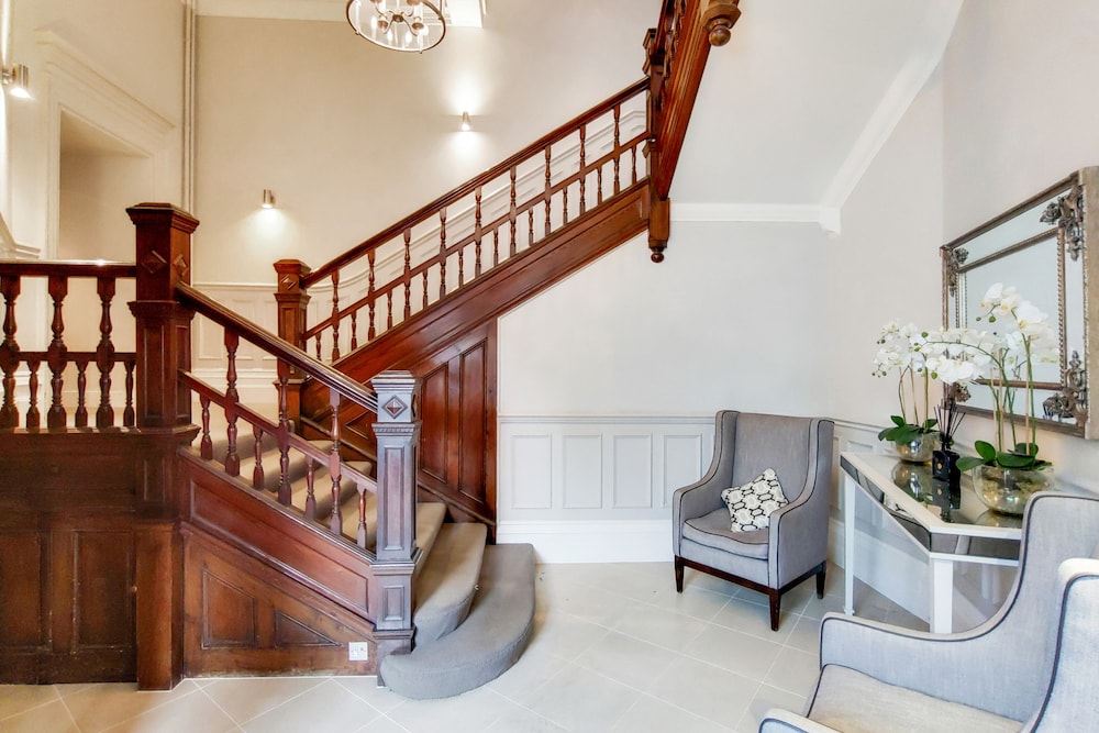 The Knightsbridge Residences