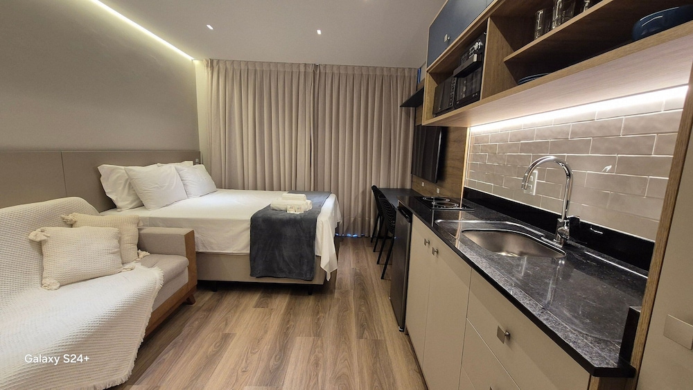 Studios With Side Sea View at Penha Spot PSO - L