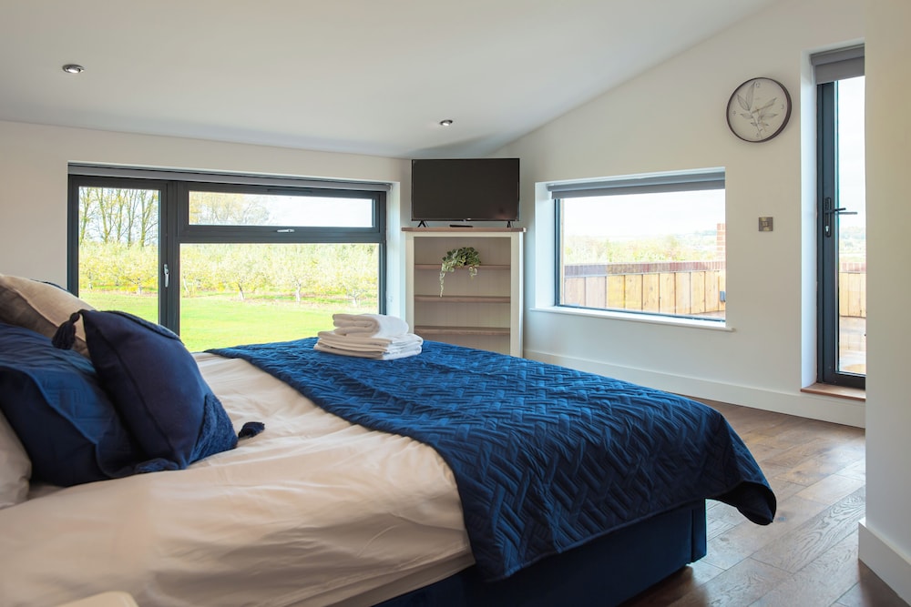 Beautiful Barn Conversion-Escape for 12