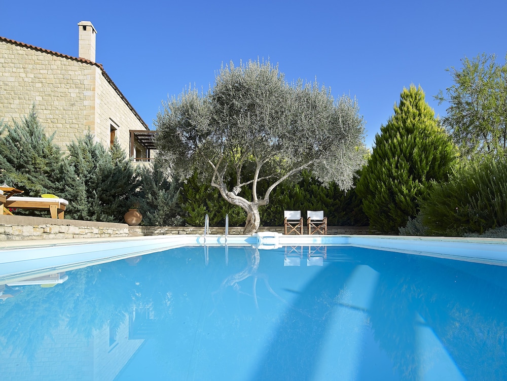 Vederi Estate