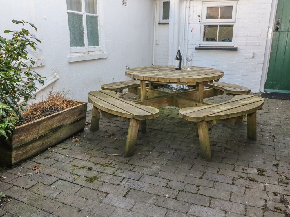 Photo 11