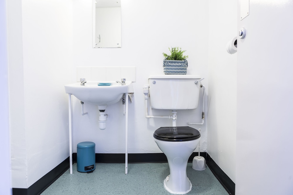 John Lester & Eddie Colman Courts - Campus Accommodation