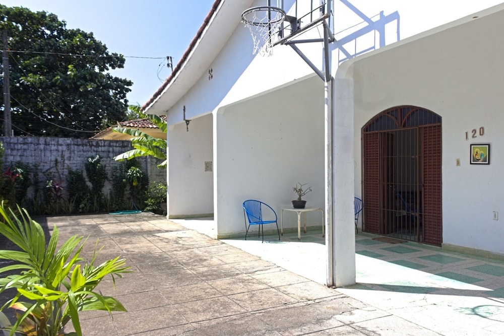 Casa c Piscina a 300m da Praia do Po o Cabedelo PB