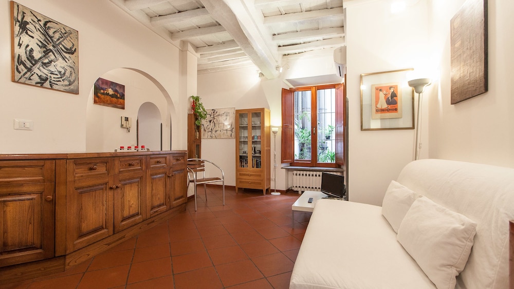 Rental in Rome Fiammetta